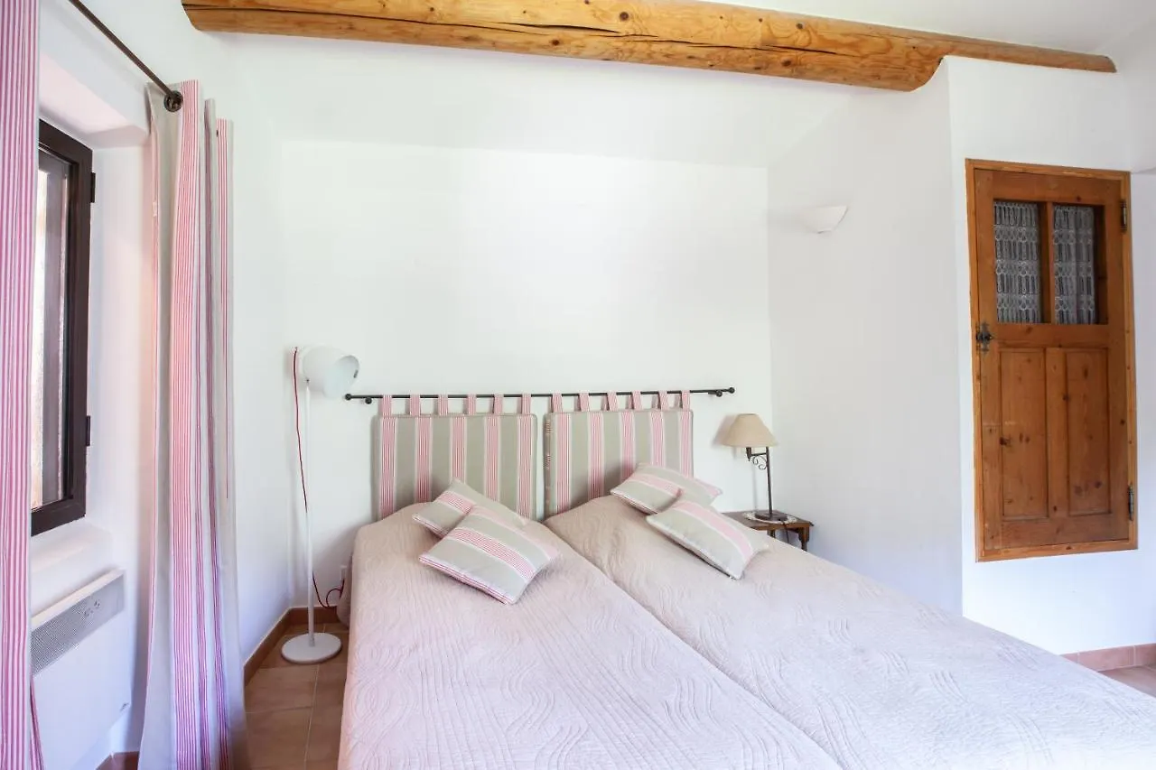 Holiday home Gite St Roch En Luberon Castellet-en-Luberon